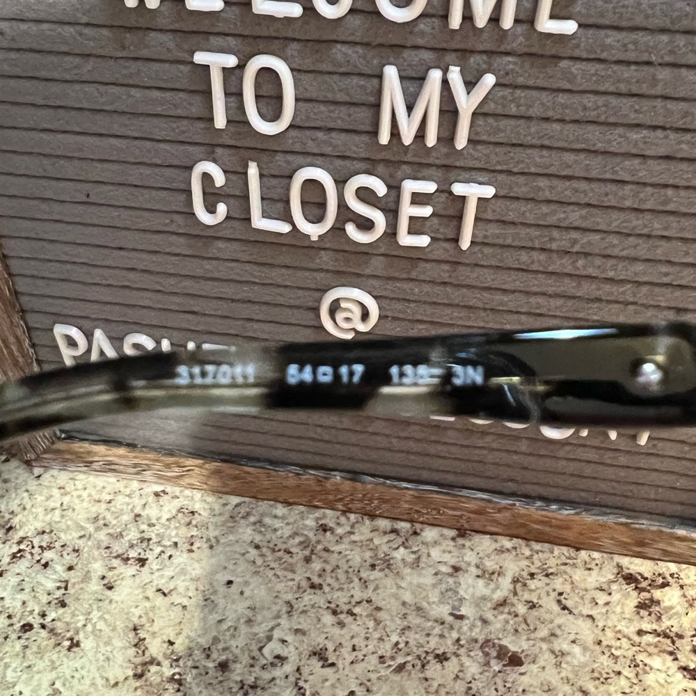 MICHAEL KORS Black & White Rania Square Sunglasses Brand NWOT - Picture 13 of 16